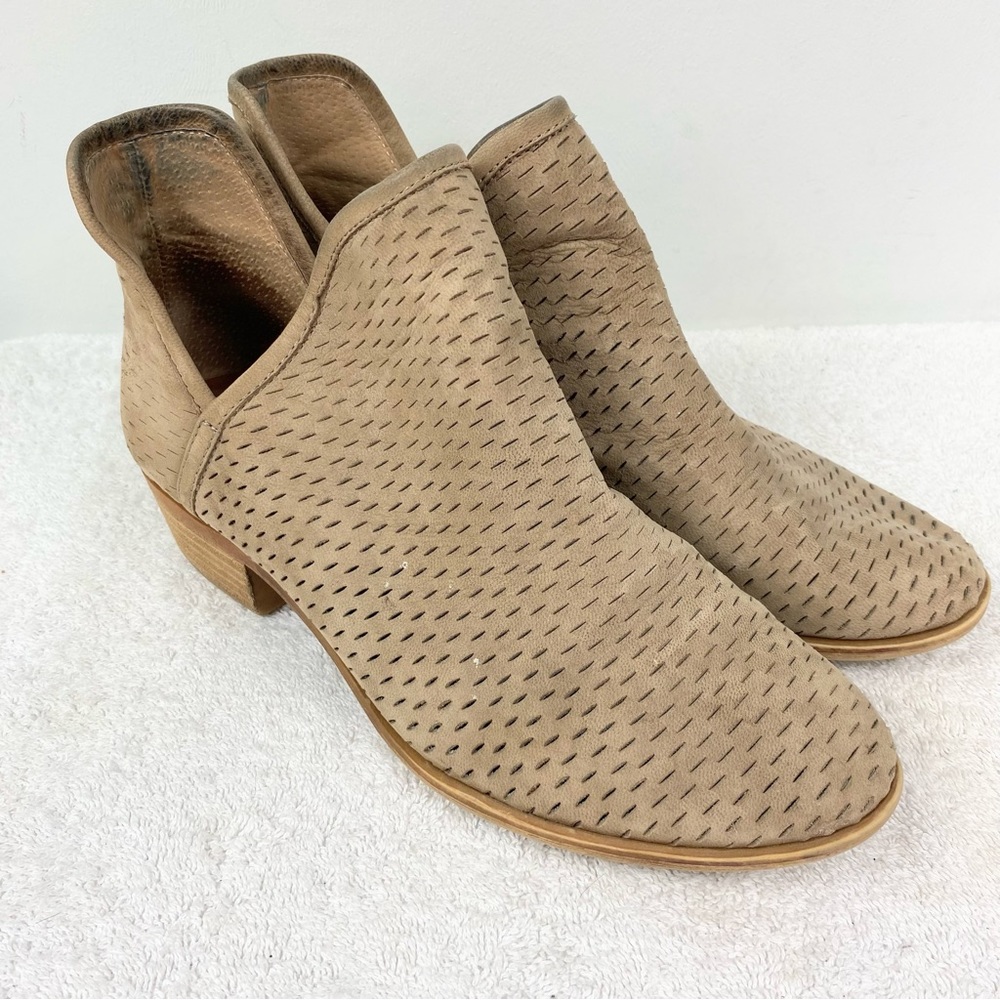 Lucky Brand Booties Bailey Perforated Tan Brown Ankle Boots Size 8